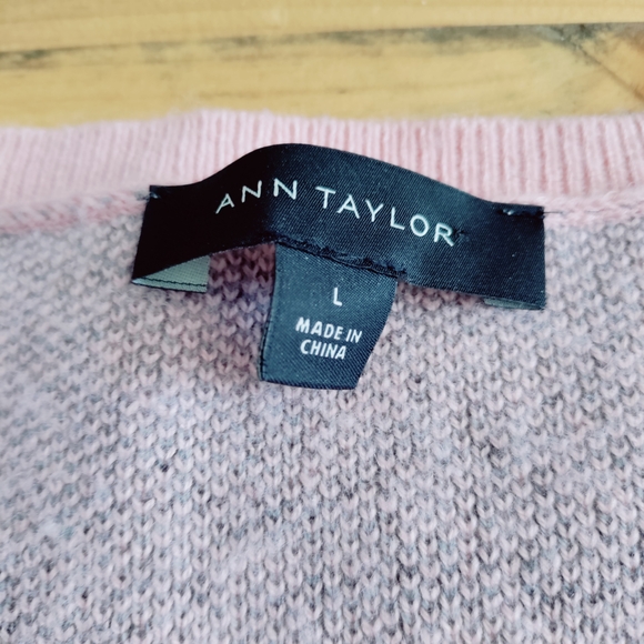 Ann Taylor Soft Pink Knit Sweater - Picture 2 of 4